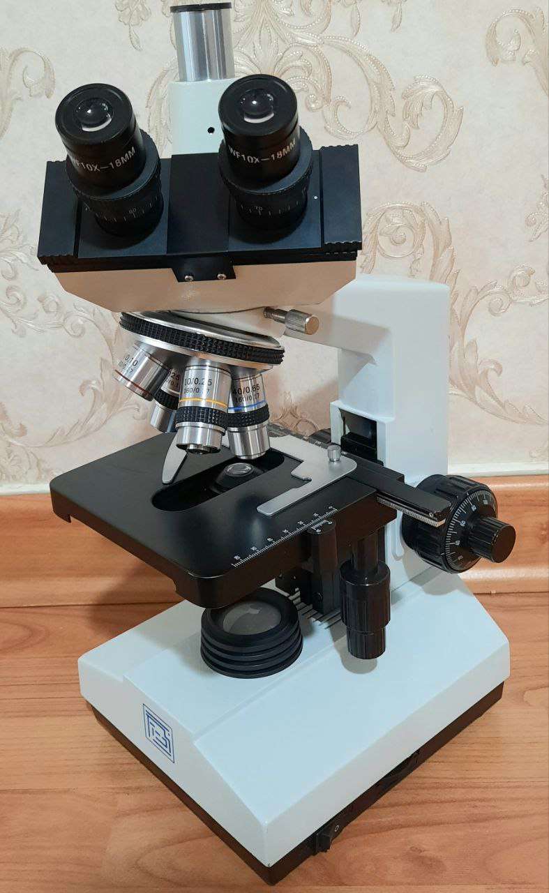 میکروسکوپ سه چشمی حرفه ای