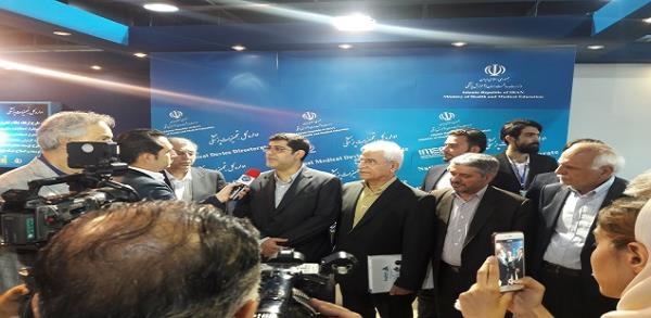 حدود هزار تولیدکننده تجهیزات پزشکی در کشور داریم/ تامین سهم 30 درصد از ارزش بازار تجهیزات پزشکی توسط تولید داخل