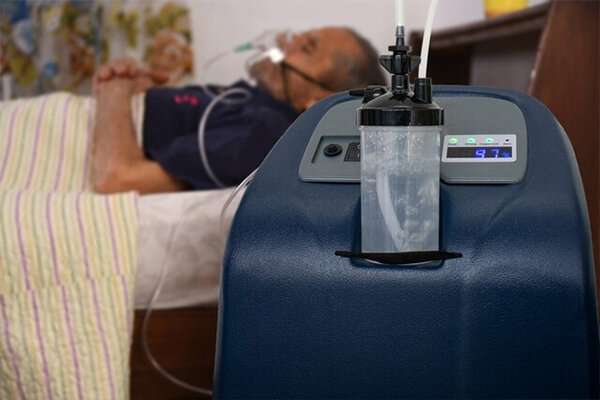 بررسی امکان اکسیژن تراپی برای بیمار کرونایی در خانه