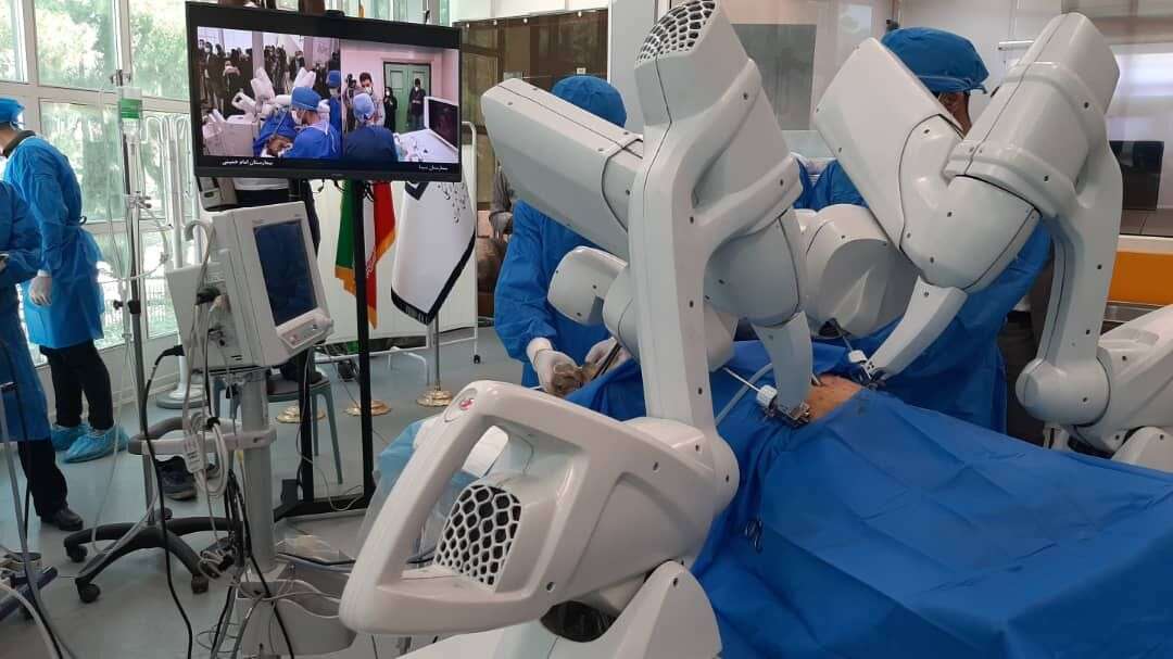 اولین جراحی رباتیک از راه دور با دستگاه ایرانی انجام شد
