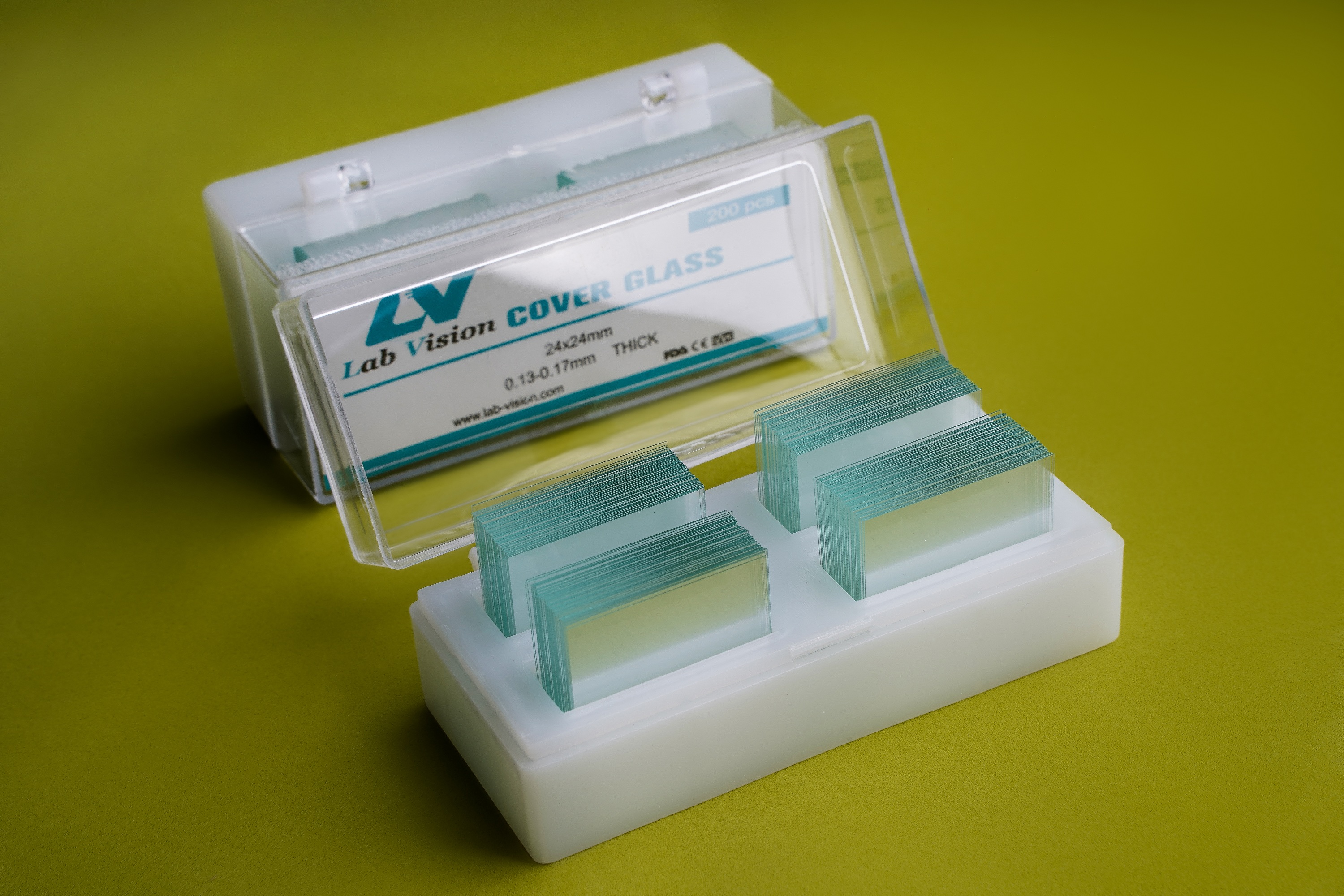 لامل 40*24 - Cover Glass 24*40 - LABVISION (LV) - مصرفی - پاتولوژی و سیتولوژی - نوآوران تشخیص طب کاسپین