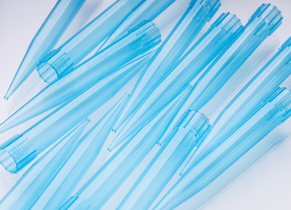نوک سمپلر 1000 لاندا آبی گیلسون - Gilson Pippete Tips Blue Color 1000UL - LABVISION (LV) - مصرفی - نمونه گیری - نوآوران تشخیص طب کاسپین